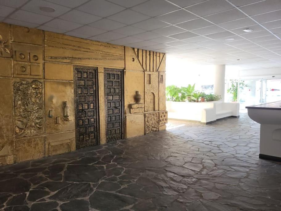 Superbe Apartement En Residence Avec Piscine Roses Ngoại thất bức ảnh