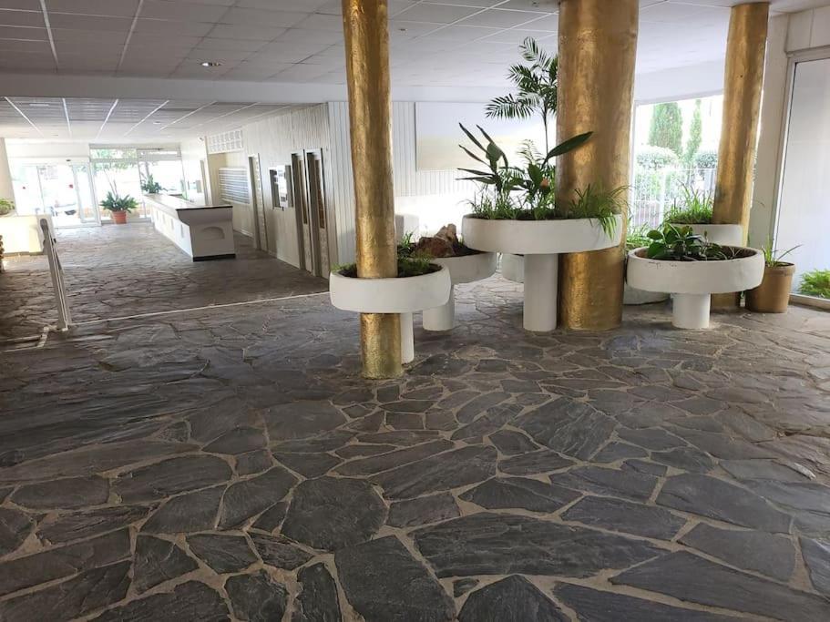 Superbe Apartement En Residence Avec Piscine Roses Ngoại thất bức ảnh
