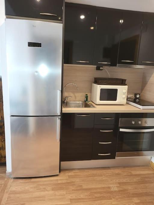 Superbe Apartement En Residence Avec Piscine Roses Ngoại thất bức ảnh