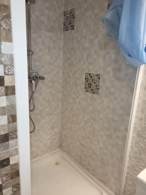Superbe Apartement En Residence Avec Piscine Roses Ngoại thất bức ảnh