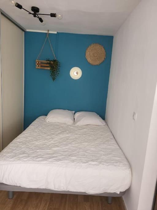 Superbe Apartement En Residence Avec Piscine Roses Ngoại thất bức ảnh